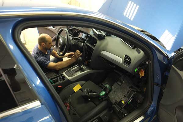 Установка автосигнализации с обратной связью